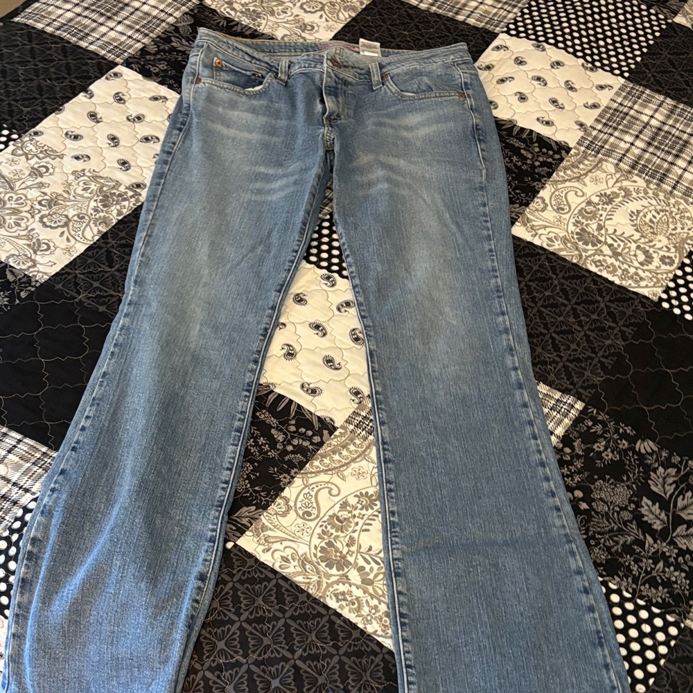 🌺 Levi's Light Blue Boot Cut Jeans
